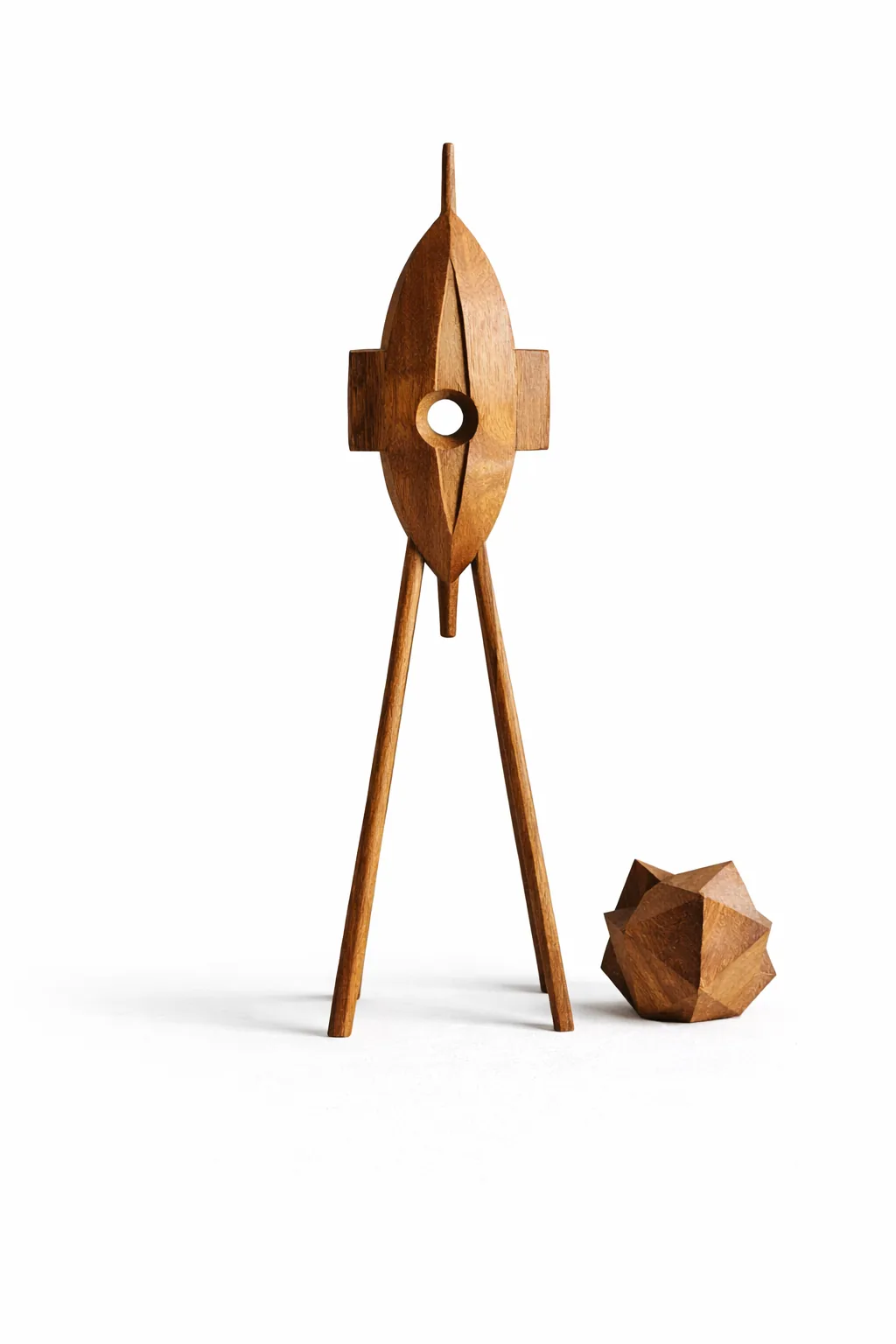 Sentinelle, sculpture en iroko